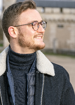 Cv main photo