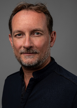 Cv main photo