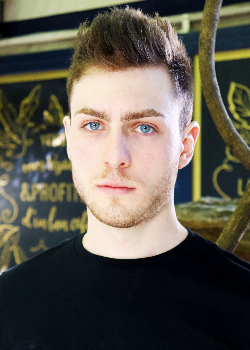 Cv main photo