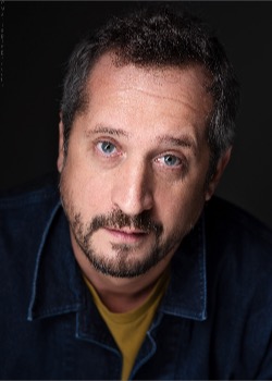 Cv main photo