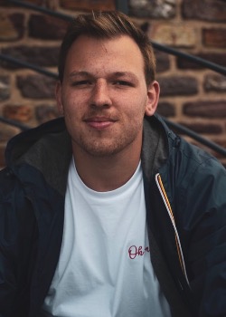 Cv main photo