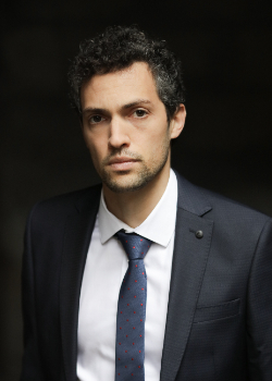 Cv main photo