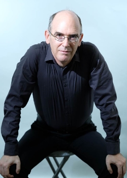 YANN LEOST